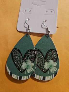 Green Teardrop Heart & Floral Earrings - Women's Fashion Jewelry